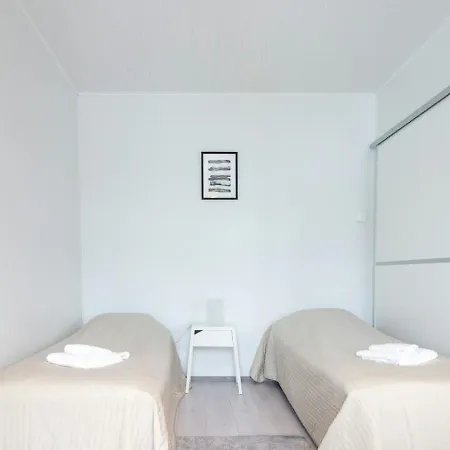 Convenient For 4 With Sauna Huoneisto *
